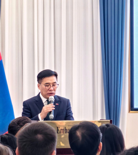 БЭЭЖИН ХОТОД МОНГОЛ УЛСЫГ ХАВСРАН СУУГАА ОРНУУДЫН ЭЛЧИН САЙД НАРТ COP17-ЫГ АЛБАН ЁСООР ТАНИЛЦУУЛЛАА